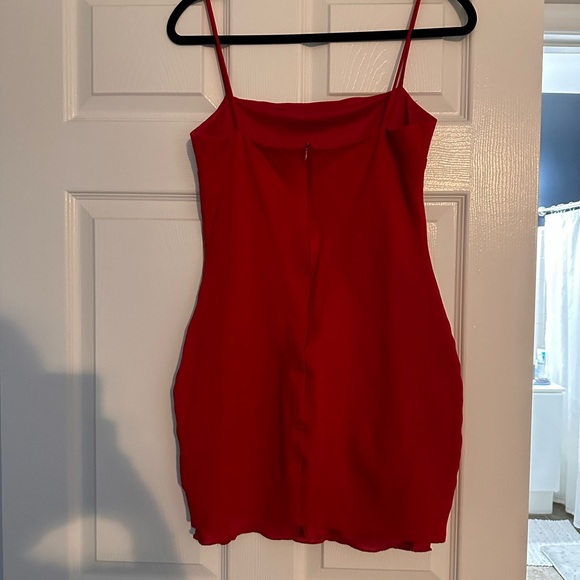 Lulu’s Red Bodycon Mini Dress - Picture 2 of 3